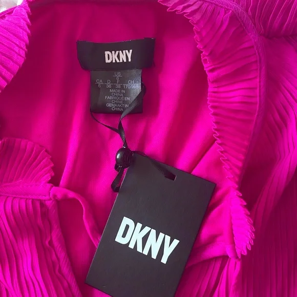 New! DKNY Fuchsia Pink Sleeveless Pleated Mini Shift Dress - Picture 3 of 7